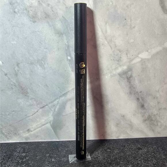 Morphe New Make It Big brush tip liquid eyeliner in Bold Black 0.55 ml - Picture 3 of 4